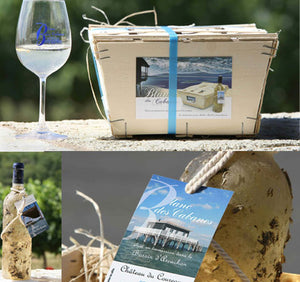 THE BOTTLE « The corks have resisted and remained intact. » The bottles are decorated with small clams, baby oysters, and seaweed..